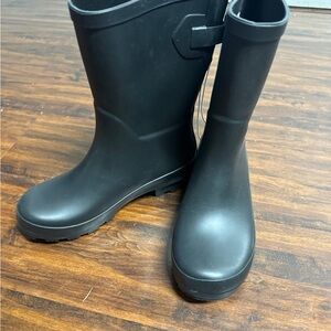 Rain boots